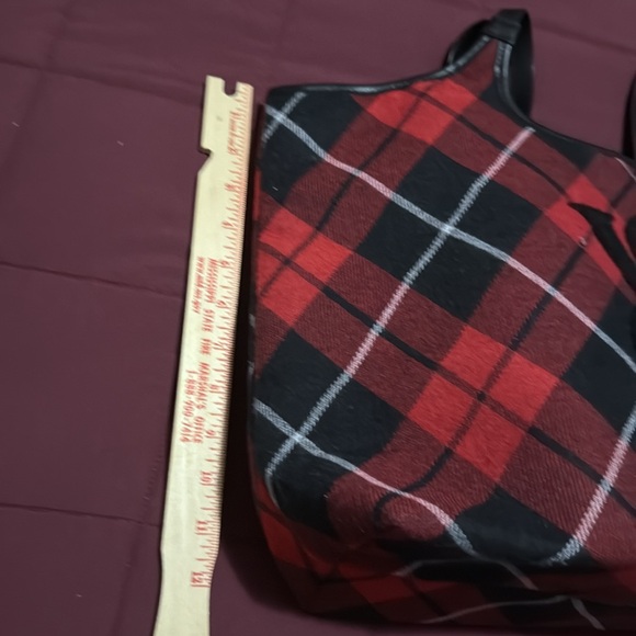 Victoria Secrets Red and Black Plaid Tote Bag - Picture 9 of 9
